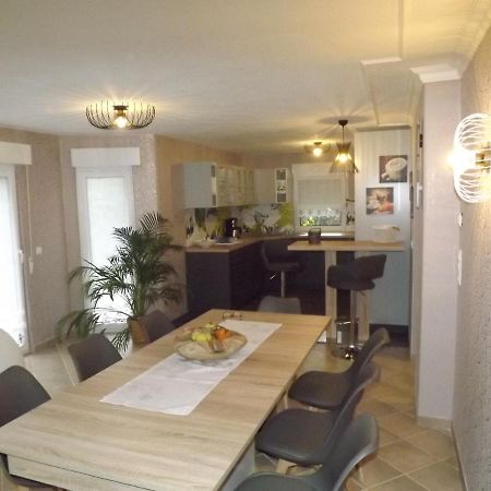 Grosszuegige Ferienwohnung Am Waldesrand Im Seenland Lauta Exteriér fotografie