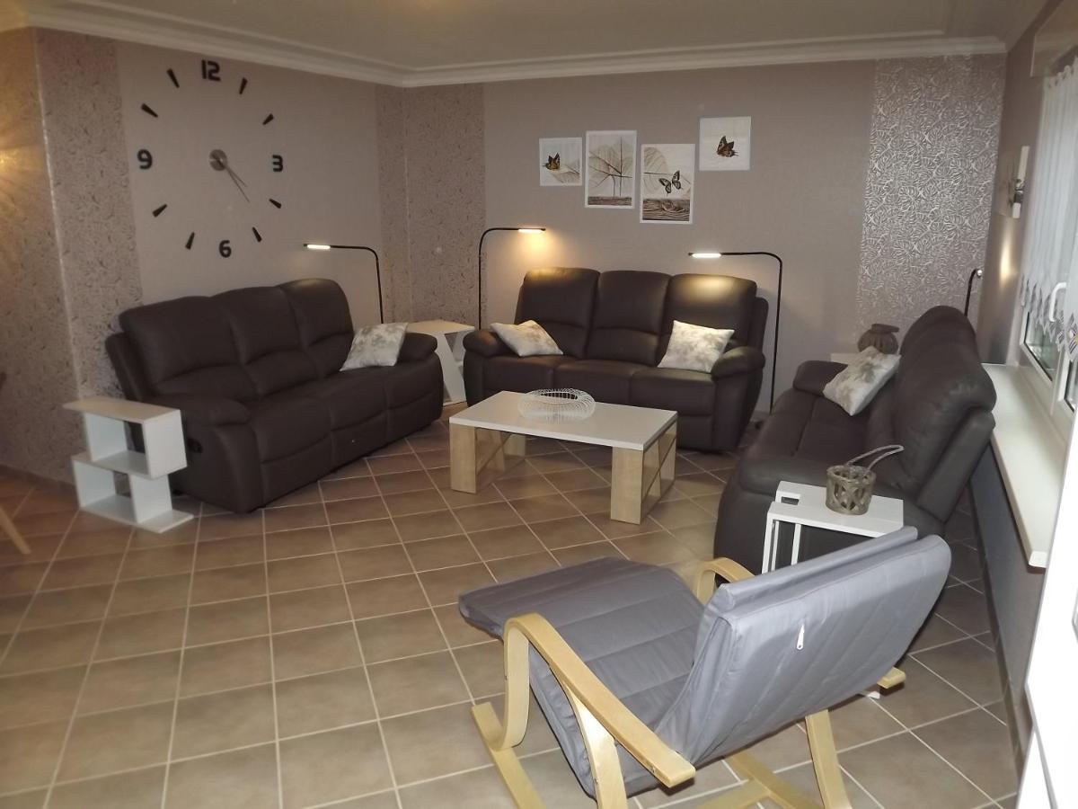 Grosszuegige Ferienwohnung Am Waldesrand Im Seenland Lauta Exteriér fotografie